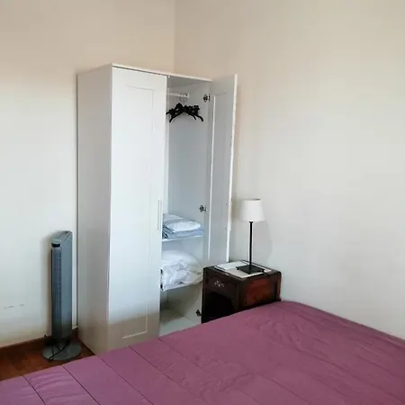 Homestay Rooms Sao Dinis